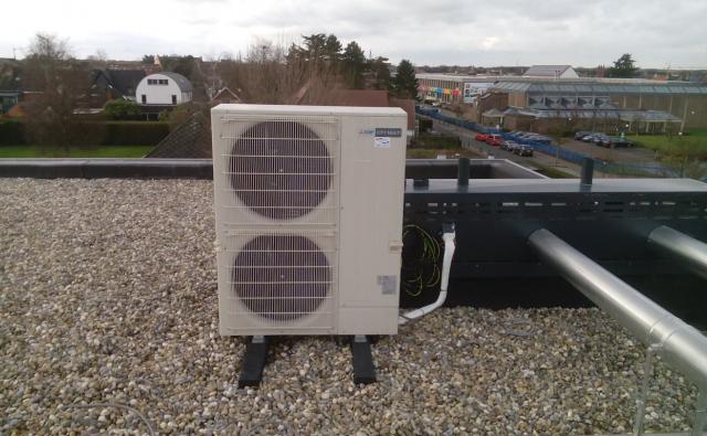 Airco/warmtepompinstallatie te Lommel met verzorgde plaatsing.